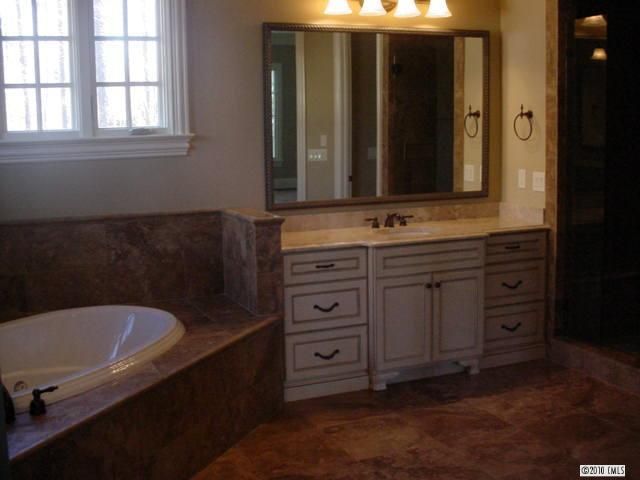 3016 Kings Manor Dr #157, Matthews, NC 28104