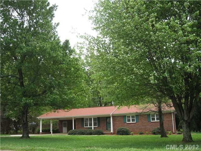 1708 Maple Ln, Lincolnton, NC 28092