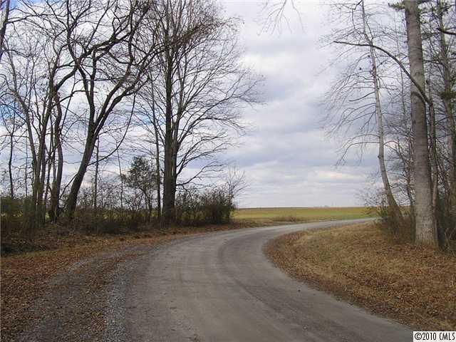 4 Wayfield Rd, Clover, SC 29710