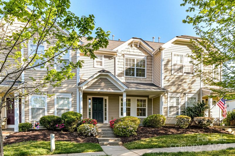 17529 Caldwell Track Dr, Cornelius, NC 28031