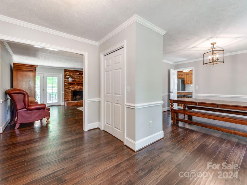 2242 Jon Chris Dr, Harrisburg, NC 28075