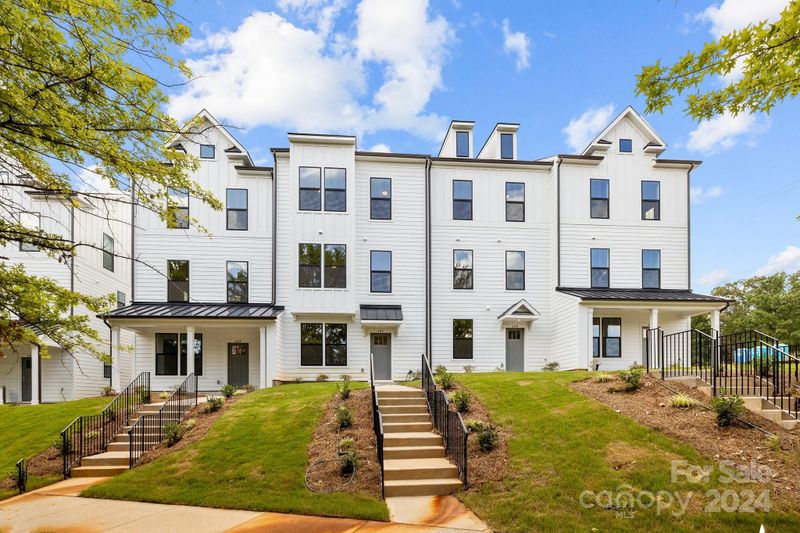 624 District Ct #9, Fort Mill, SC 29708