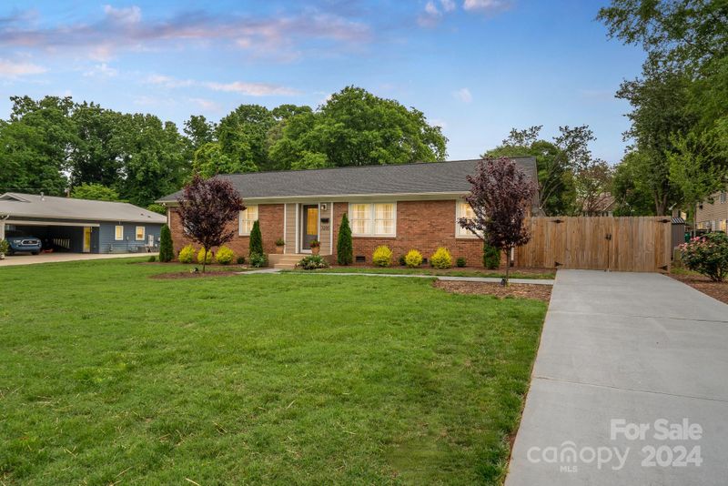 3200 Driftwood Dr, Charlotte, NC 28205