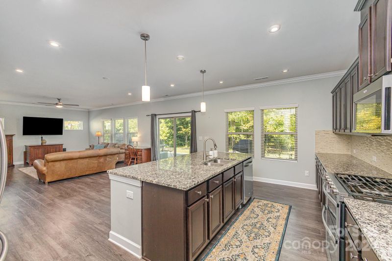 4535 Collingham Dr, Charlotte, NC 28273