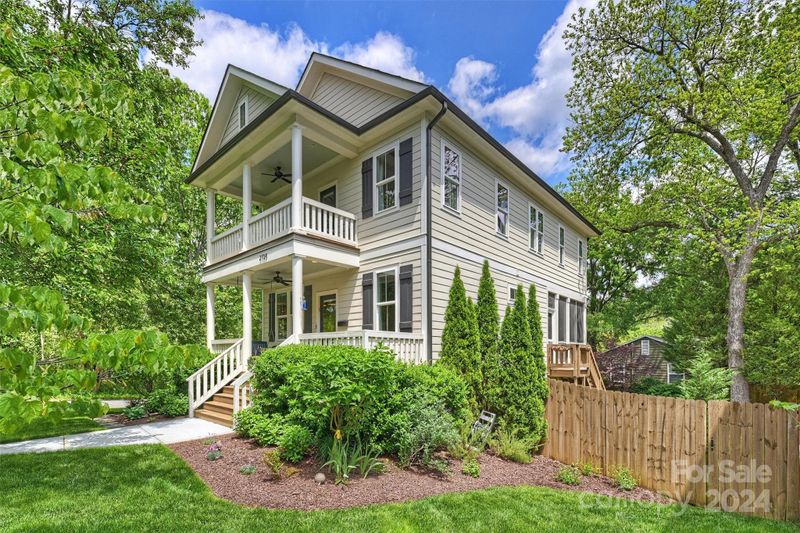 2104 Norcross Pl, Charlotte, NC 28205