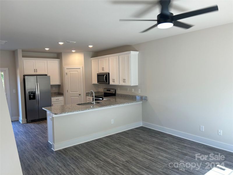 1338 32nd St SW, Hickory, NC 28602