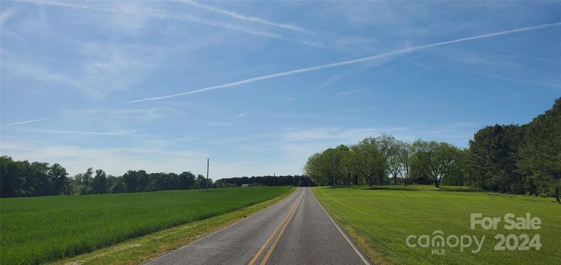 275 Trumpet Branch Rd, Olin, NC 28660