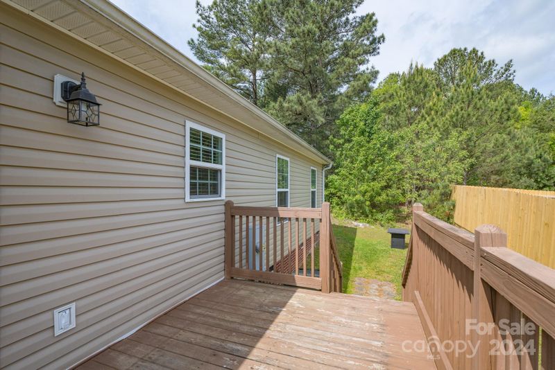 321 Eagle Creek Rd, Clover, SC 29710