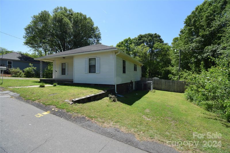 2505 Milton Ave, Gastonia, NC 28052