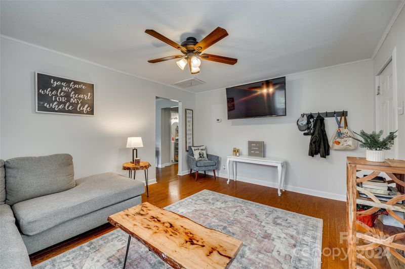 221 Leisure Ln, Catawba, SC 29704