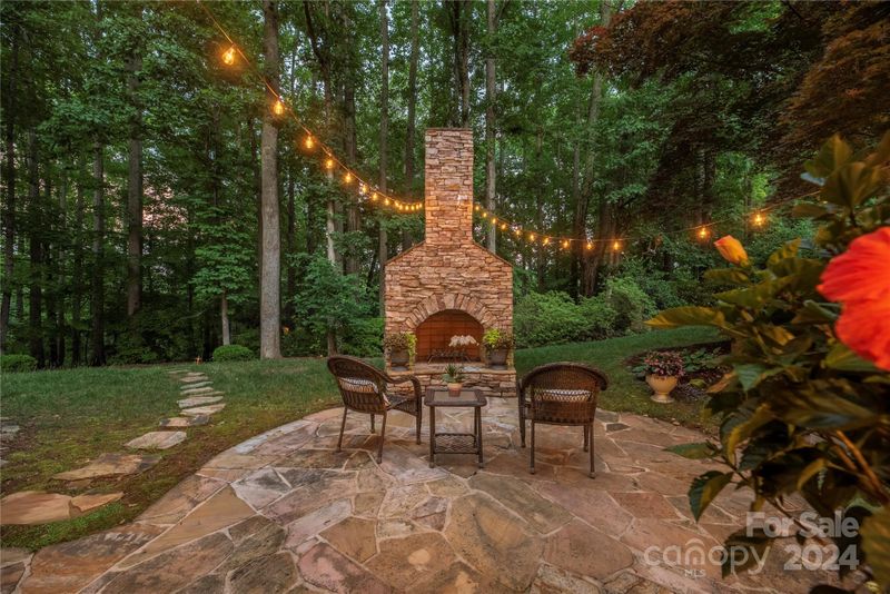 629 Ardrey Cir, Davidson, NC 28036