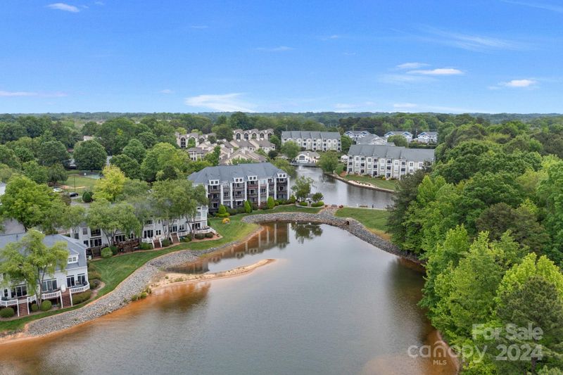 18726 Nautical Dr #304, Cornelius, NC 28031