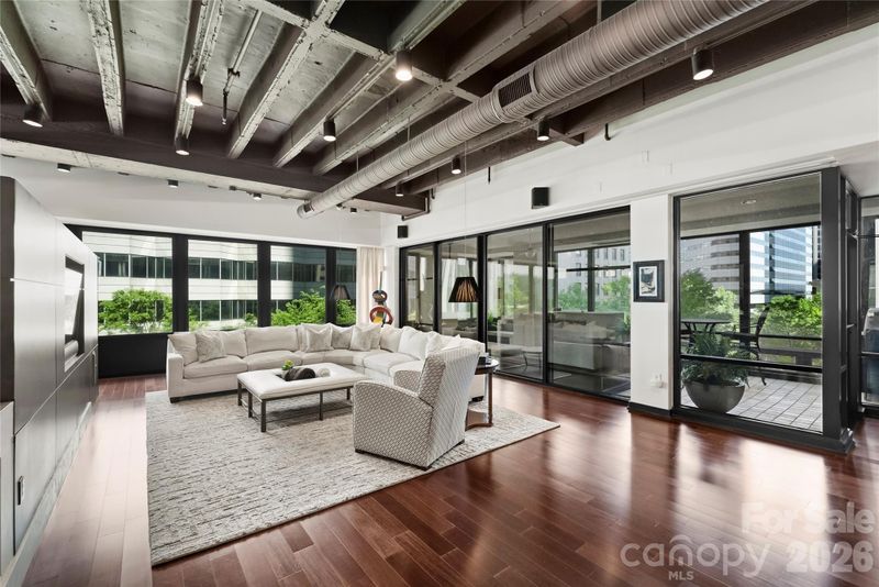 139 S Tryon St #6, Charlotte, NC 28202