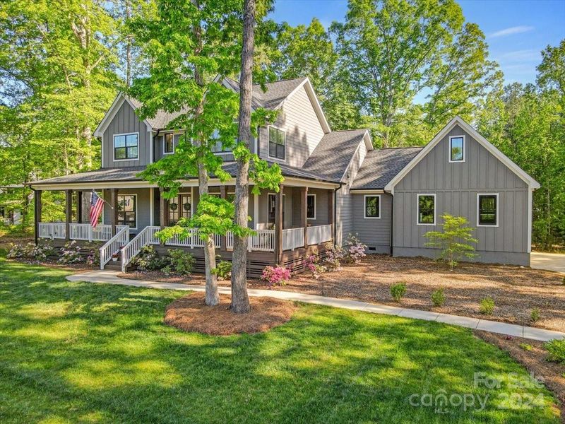 795 Bellegray Rd, Clover, SC 29710