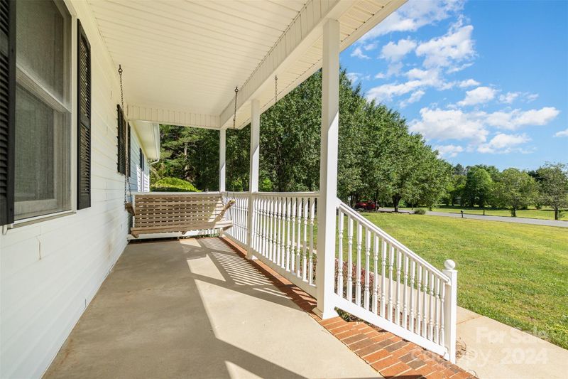 1008 Park Cir, Lincolnton, NC 28092
