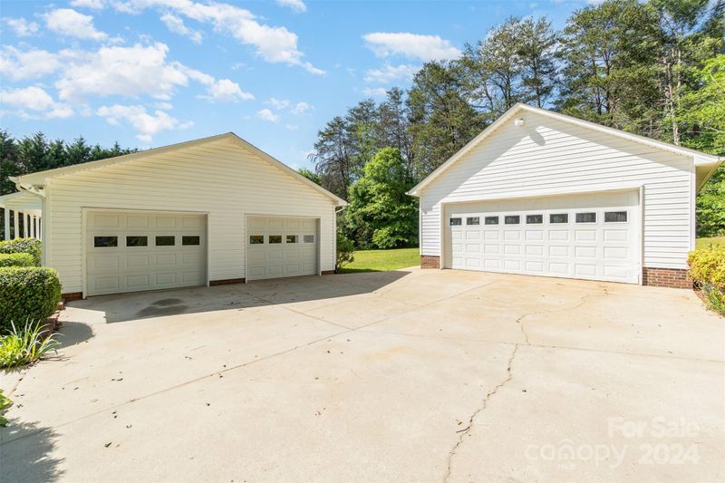 1008 Park Cir, Lincolnton, NC 28092