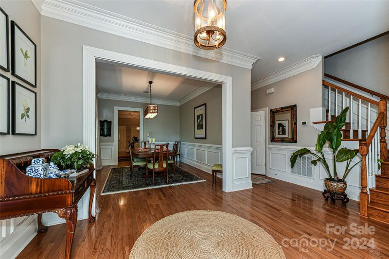 9420 Ginhouse Ln, Charlotte, NC 28277