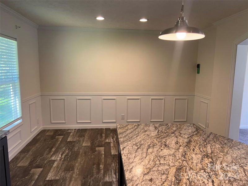 111 Sweetwater Dr, Statesville, NC 28625