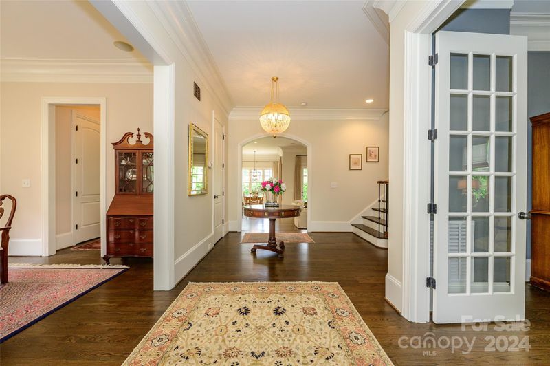 208 Cottage Pl, Charlotte, NC 28207