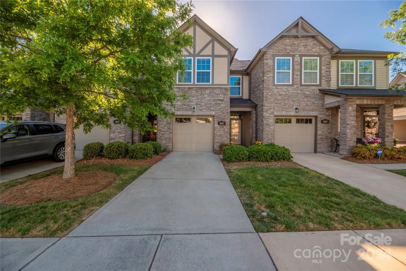 5643 Stonewells Dr, Charlotte, NC 28278