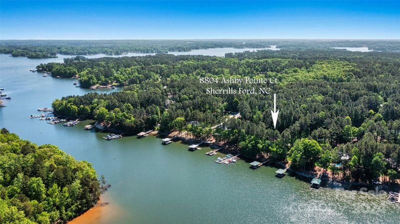 8804 Ashby Pointe Ct, Sherrills Ford, NC 28673