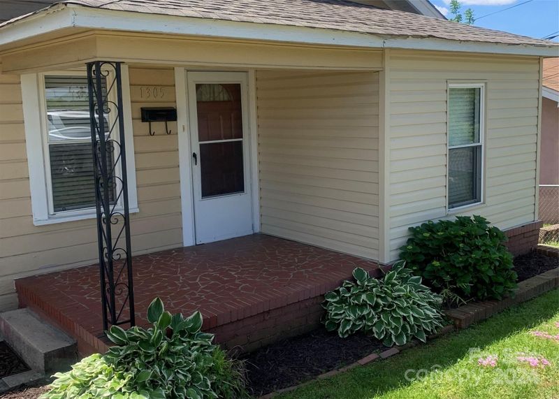 1305 Dearborn Ave, Charlotte, NC 28206
