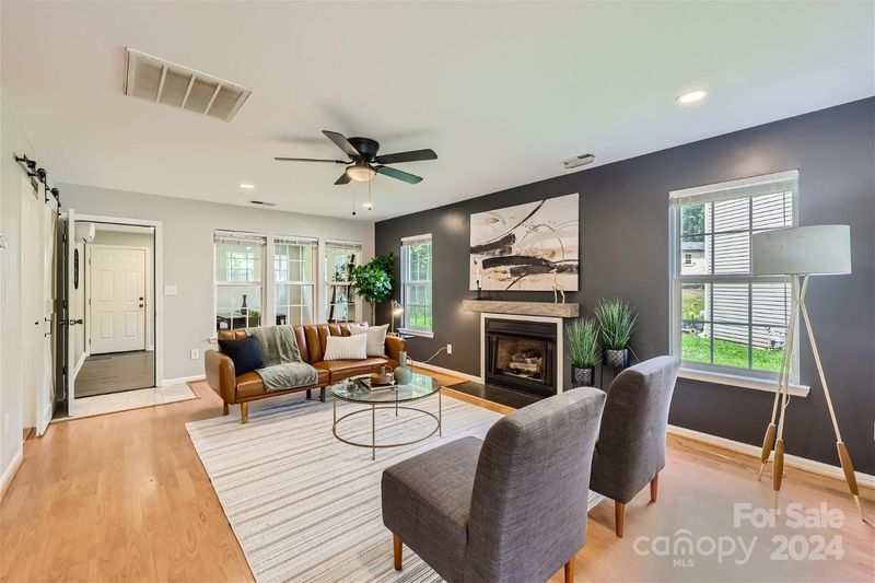 2206 Oakhurst Ct, Kannapolis, NC 28081