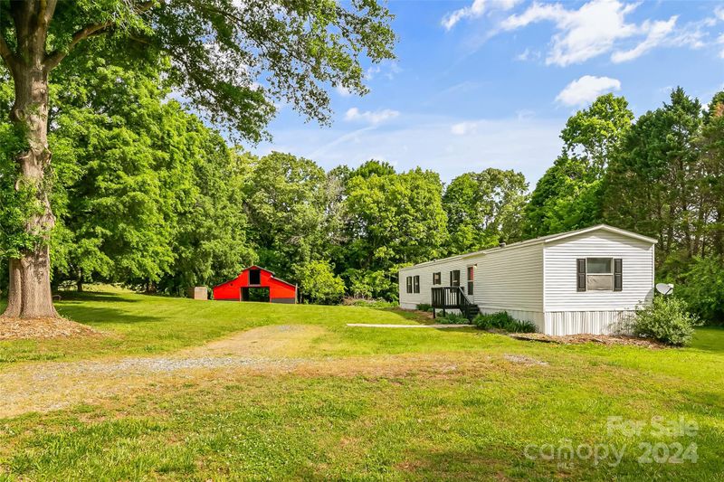 3836 River Rd, Hickory, NC 28602