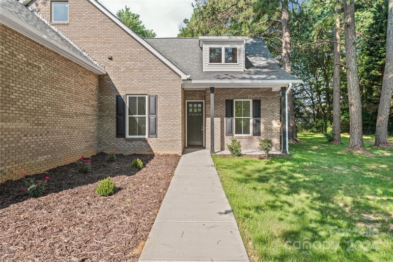 132 Keowee Cir, Indian Trail, NC 28079
