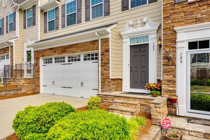 127 Inlet Point Dr, Fort Mill, SC 29708