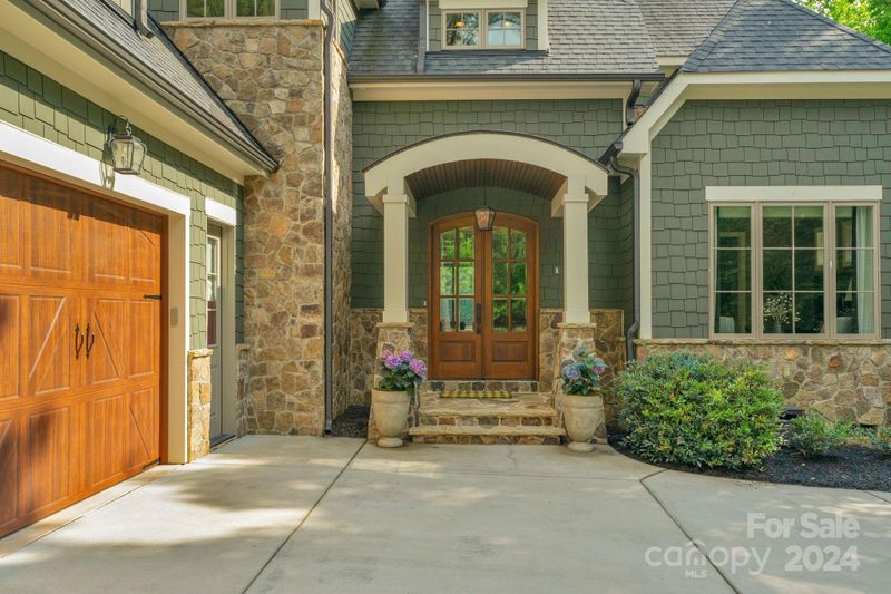 3303 Lake Pointe Dr, Belmont, NC 28012