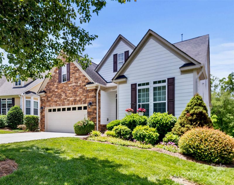 1317 Winged Foot Dr, Denver, NC 28037