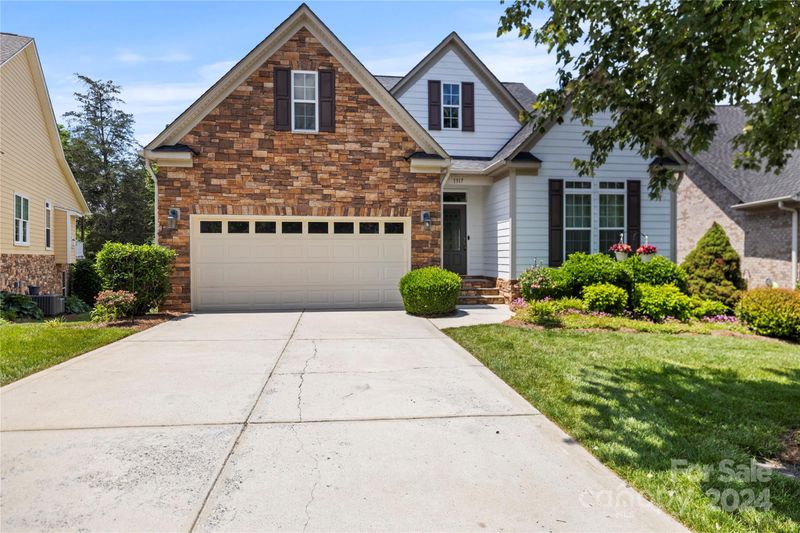 1317 Winged Foot Dr, Denver, NC 28037