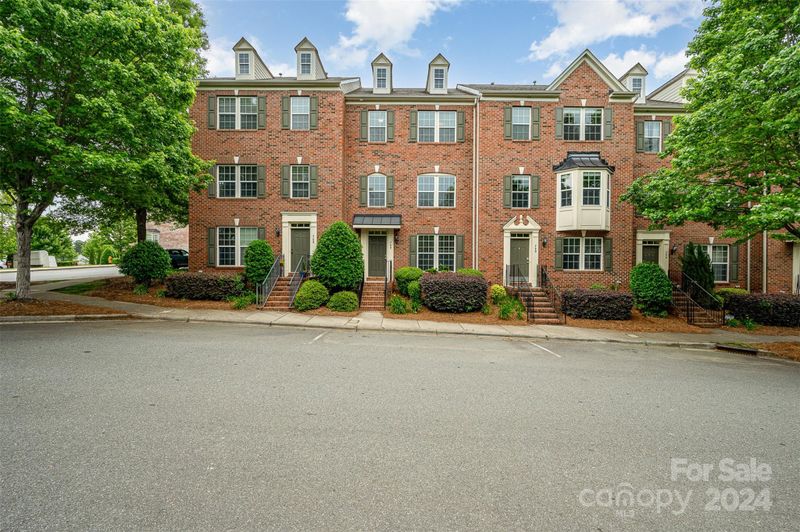 764 Naramore St, Davidson, NC 28036