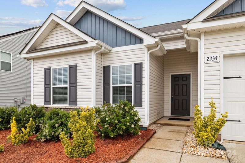2237 Lanza Dr, Charlotte, NC 28215