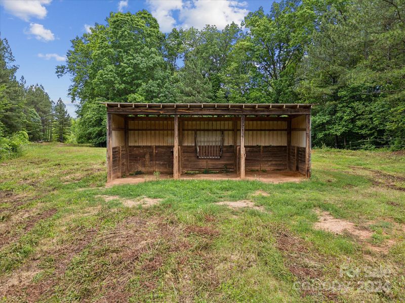 369 Pitts Rd, Catawba, SC 29704
