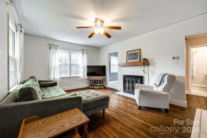 1511 Mimosa Ave, Charlotte, NC 28205