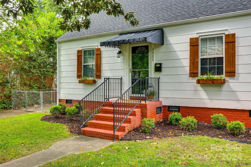 1511 Mimosa Ave, Charlotte, NC 28205