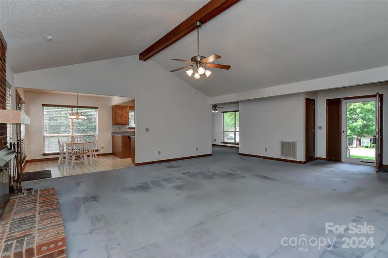 2018 Brandywine Dr, Matthews, NC 28105