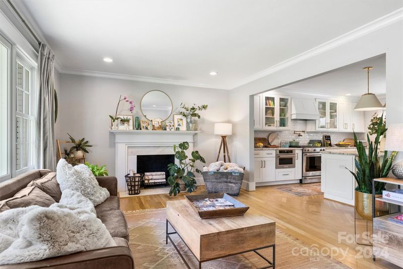 940 Heather Ln, Charlotte, NC 28209