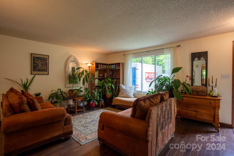 6705 Saddle Point Rd, Charlotte, NC 28212