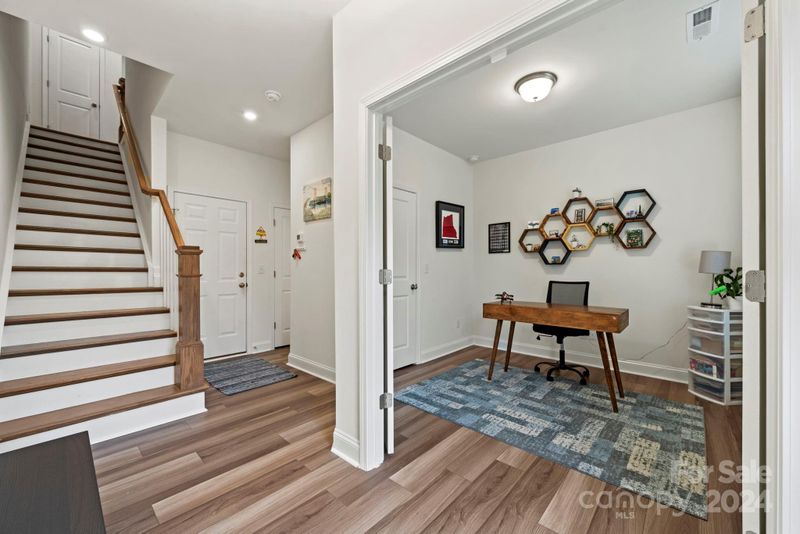 434 Simeon Dr, Charlotte, NC 28208