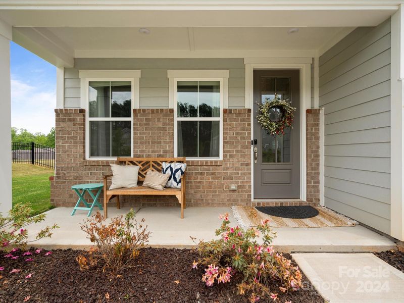 8010 Green Heron Ct, Belmont, NC 28012