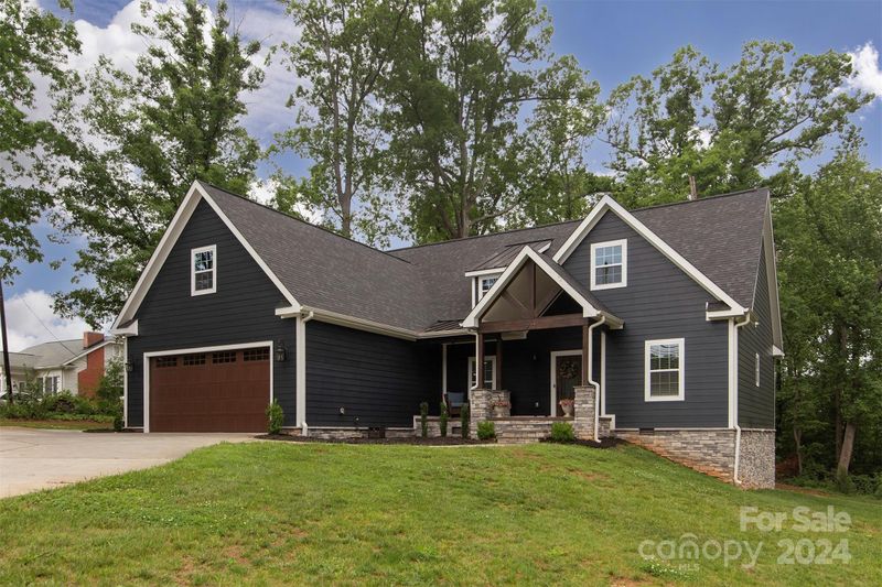 930 Cason St, Belmont, NC 28012