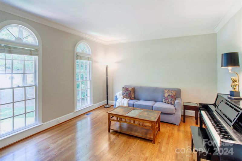 3809 Bellingham Ln, Charlotte, NC 28215