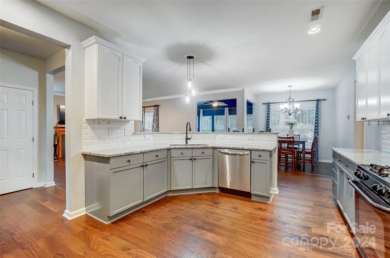 12935 Phillips Rd, Matthews, NC 28105