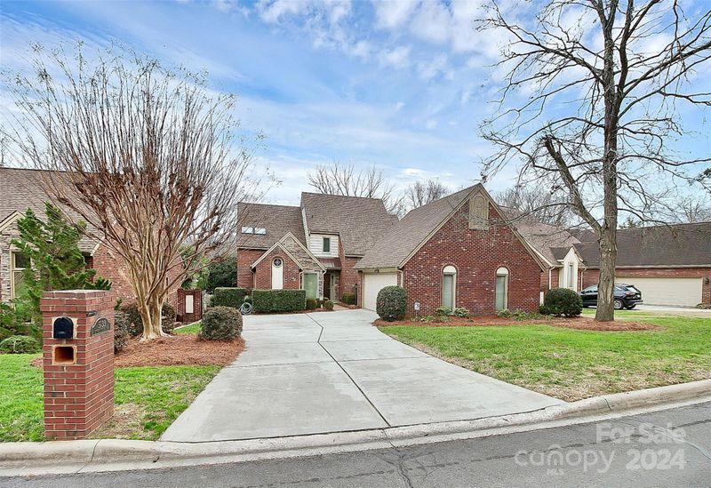 5133 Hunt Stand Ln, Charlotte, NC 28226