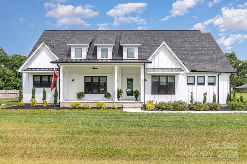 512 Maynard Farm Ln, Stanley, NC 28164
