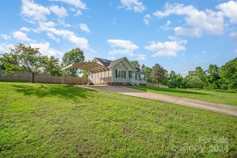 1607 Thrush Way, Clover, SC 29710