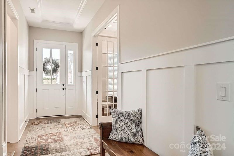 146 Riverstone Dr, Davidson, NC 28036
